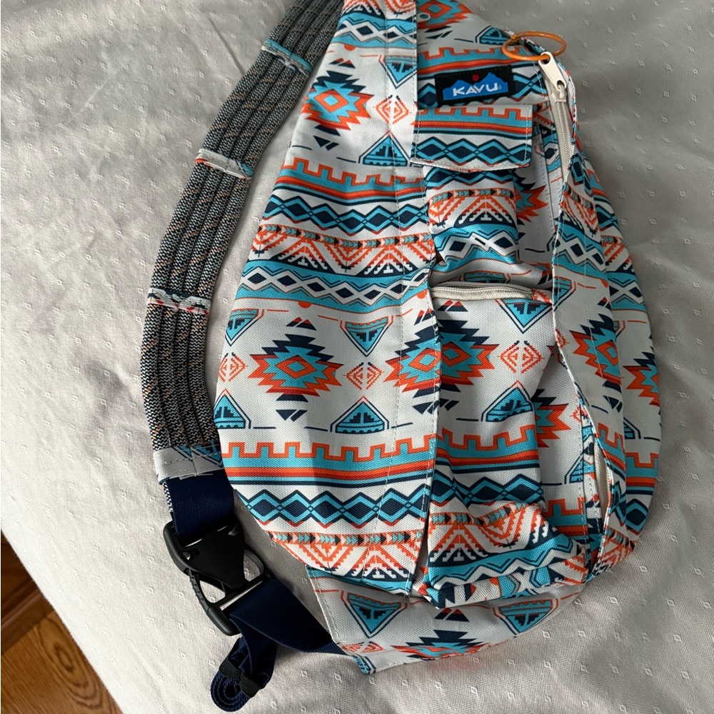 Kavu rope sling bag. NWOT